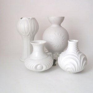 Vintage matte white bisque porcelain vase Germany Jaeger Heinrich Hutschenreuther, mid century