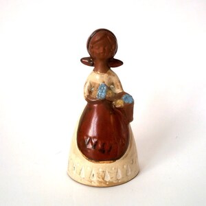 Vintage clay table bell flower women figurine, hand bell, reception bell, dinner bell, figurine, retro collectible bell, vintage wedding