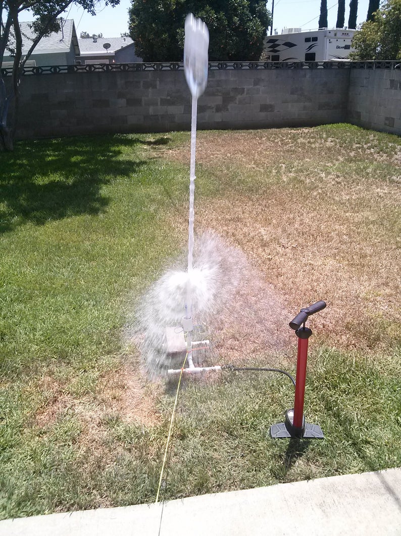 Rocket Launcher Water for Soda Bottles Do it Yourself Kit. image 2