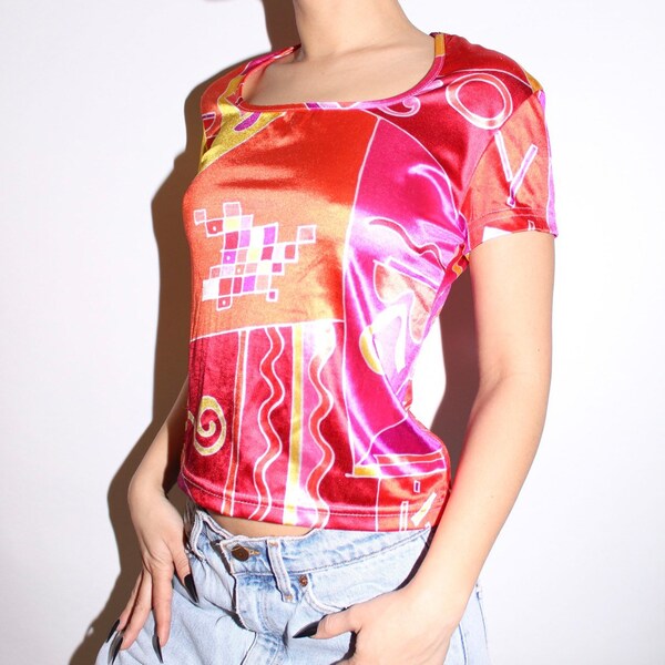 You-Nique brand 90’s art deco abstract graphic print top