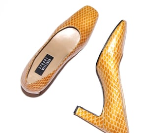 Stuart Weitzman 90’s vintage embossed reptile/snake yellow gold pumps