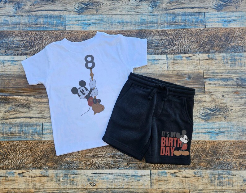 Shirt twee jaar verjaardag, shirt twee jaar, shirt twee, meisjes verjaardag shirt, shirt peuter verjaardag, shirt twee jaar oud, shirt meisjes verjaardag Boys Top/Shorts