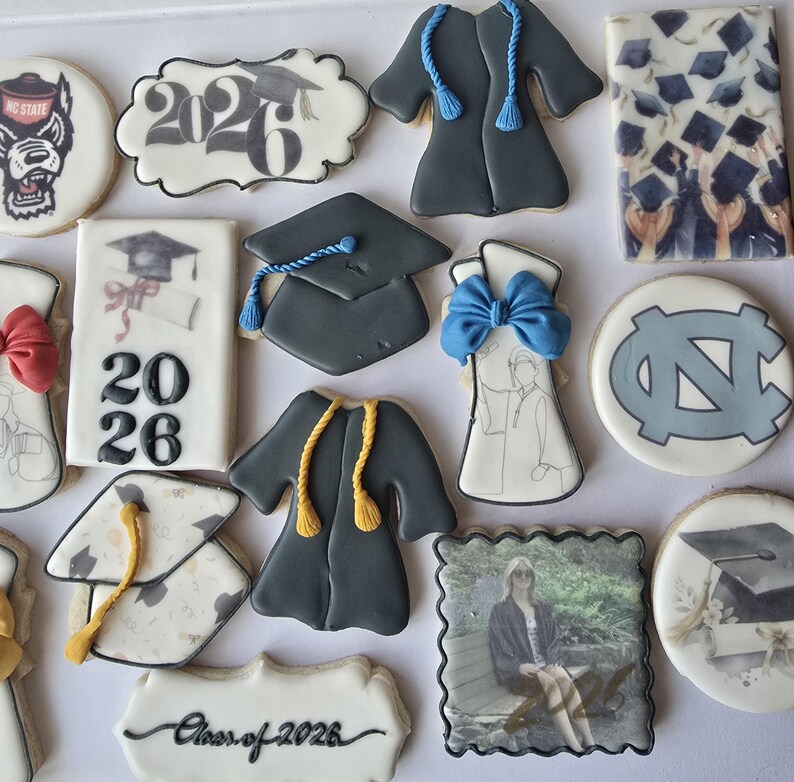 Uic Grad Cookies Graduation Decorated Sugar Cookies, Assorted, Customized, Congrats Grad ...
