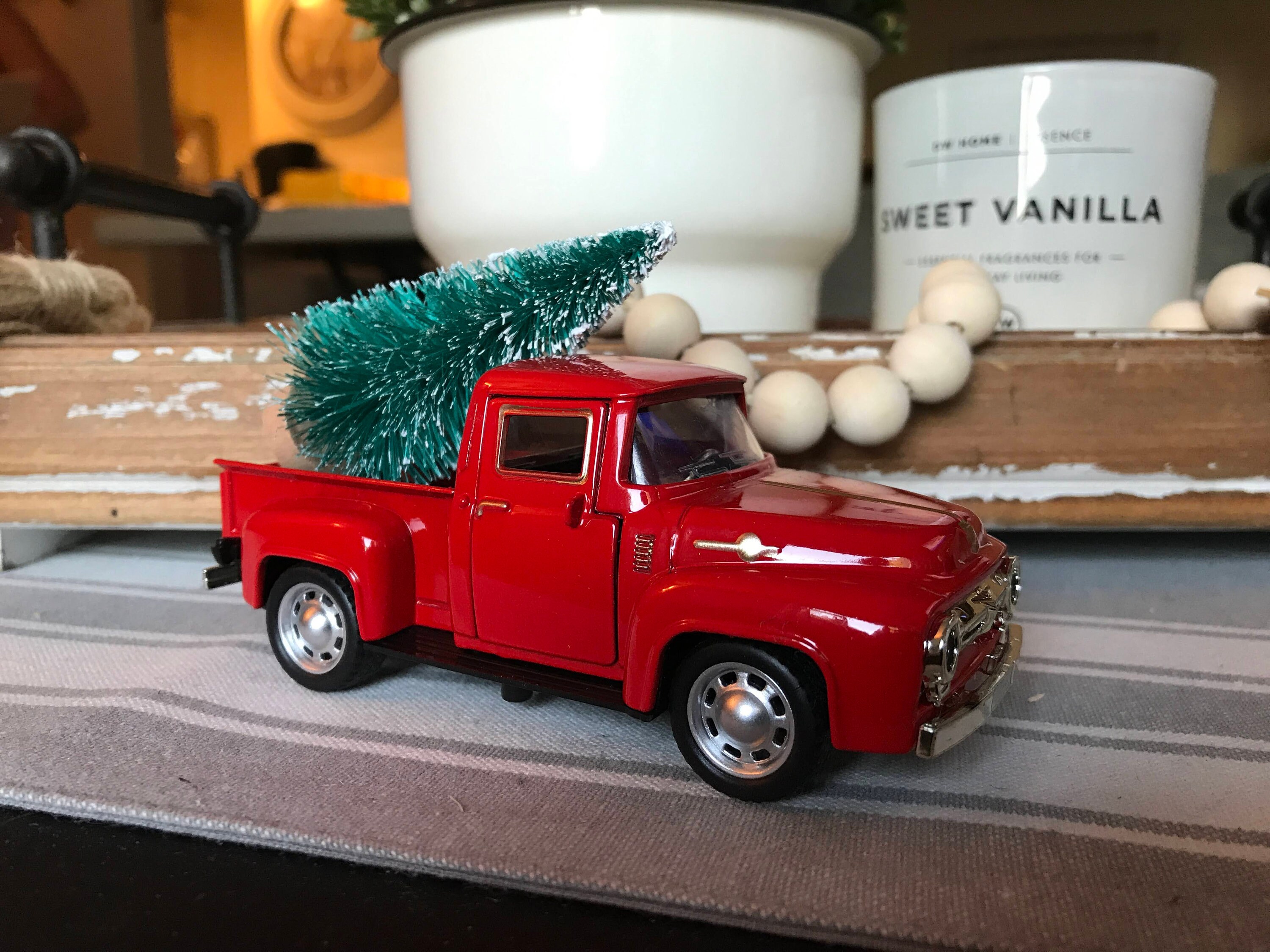 Vintage Red Pickup Truck Christmas Tree, Farmhouse Christmas Decor, F…