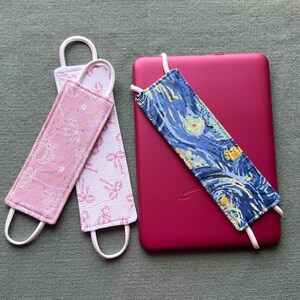 Handmade Kindle/Kobo Hand Strap | Elastic E-Reader Grip | Book Lover Gift afbeelding 5