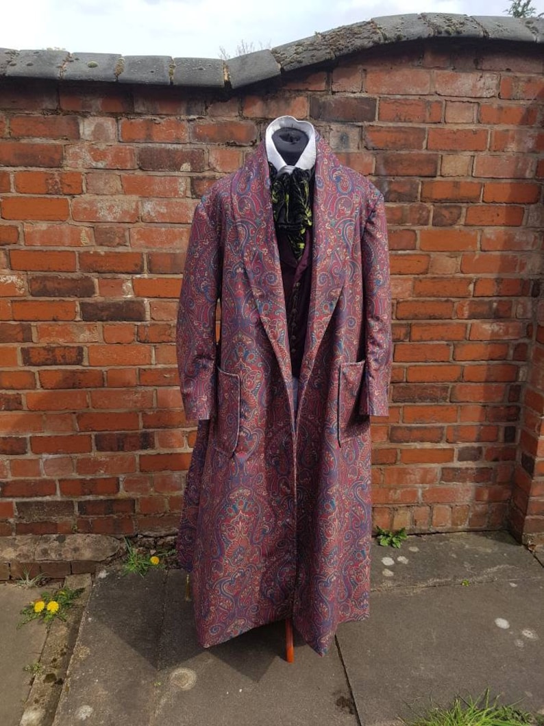 sherlock holmes bathrobe