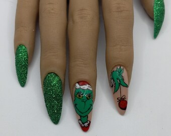 The Grinch Nail Set