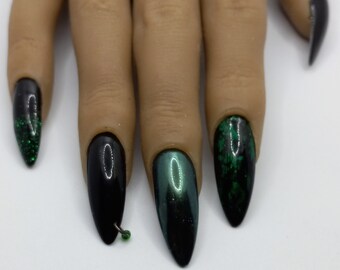 Green with Envy Nail Set