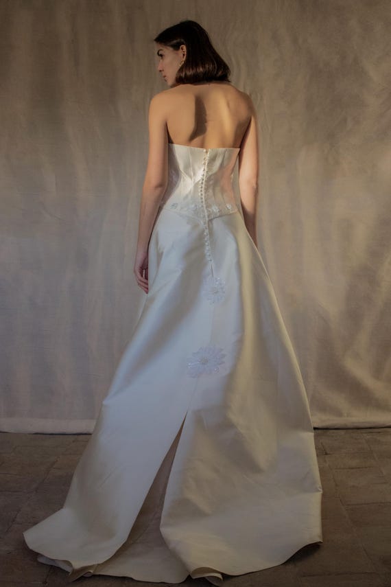327 - Vintage Y2K Silk Wedding Dress: Ivory Column Gown with Boned Corset, Ice Jewel Flowers & Long Train. Minimalist Chic Bridal Couture. 327 - Vintage Y2K Silk Wedding Dress: Ivory Column Gown with Boned Corset, Ice Jewel Flowers & Long Train. Minimalist Chic Bridal Couture.