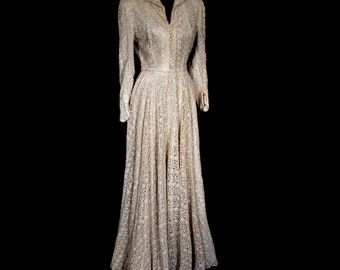 215 - Das historische Kleid für die Braut, die Vintage liebt/Original 1940er-Brautkleid aus Makramee-Spitze/Chemisier aus Makramee-Spitze/Selten/