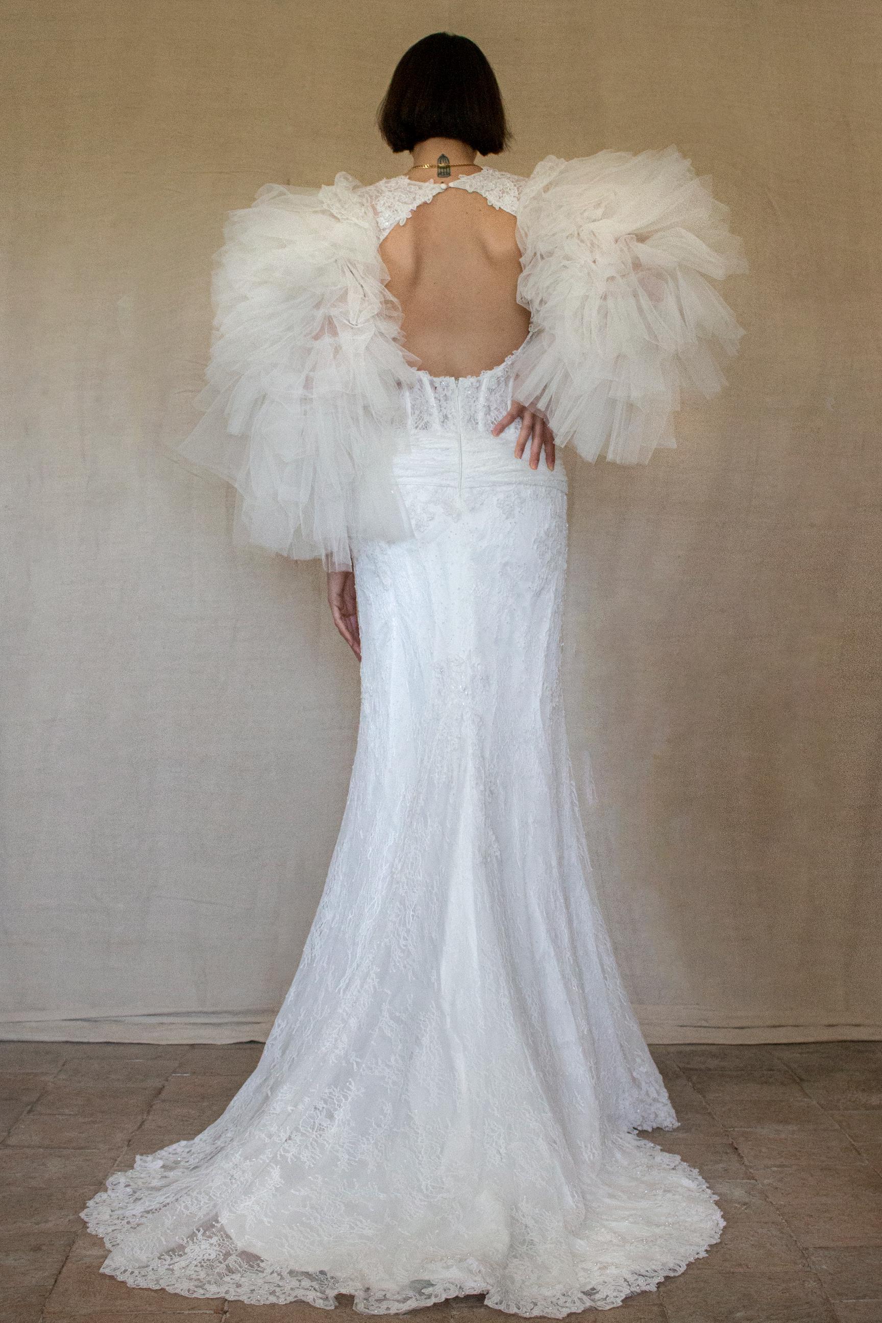 281 - WOW!! The Vintage Sensual and Feminine Mermaid Vintage Semi-Mermaid Embroidered Tulle Wedding Dress/White Lace Wedding Dress