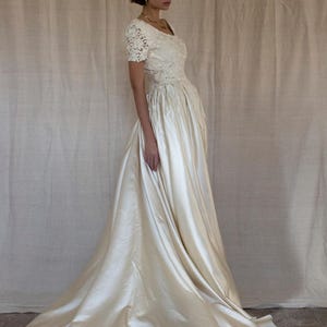 246 - Journey into the world of emotions Vintage Princess wedding dress/Princess model wedding dress in silk satin and macramé lace