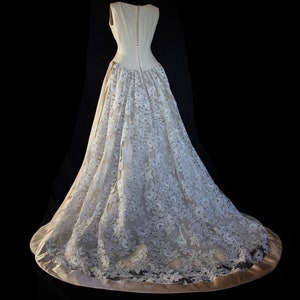 137 - Lesson of Harmony Vintage wedding dress by Lorenzo Riva/Late 1950s silk and lace wedding/Haute Couture wedding princess dress