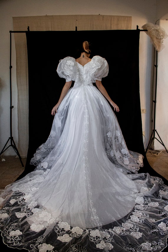made in USA 1980s vintage wedding dress made in USA 1980s vintage wedding dress