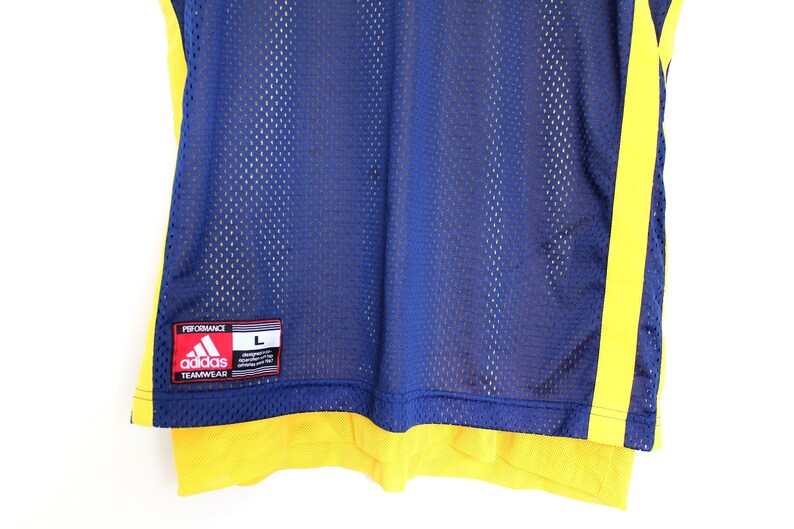 Adidas reversibile Tank Top, Vintage Adidas maglia, maglia Adidas blu senza maniche gialla, Adidas basket serbatoio, grande Logo, Hip Hop, taglia L Adidas reversibile Tank Top, Vintage Adidas maglia, maglia Adidas blu senza maniche gialla, Adidas basket serbatoio, grande Logo, Hip Hop, taglia L