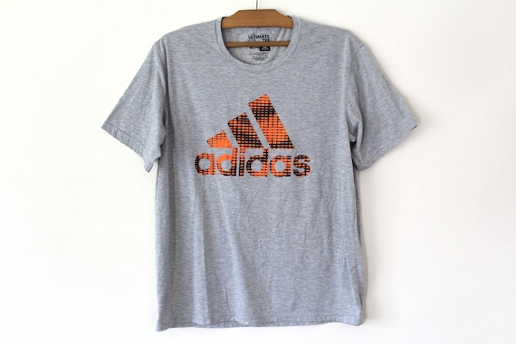 adidas t shirt big logo