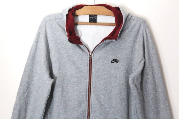 gray nike tracksuit