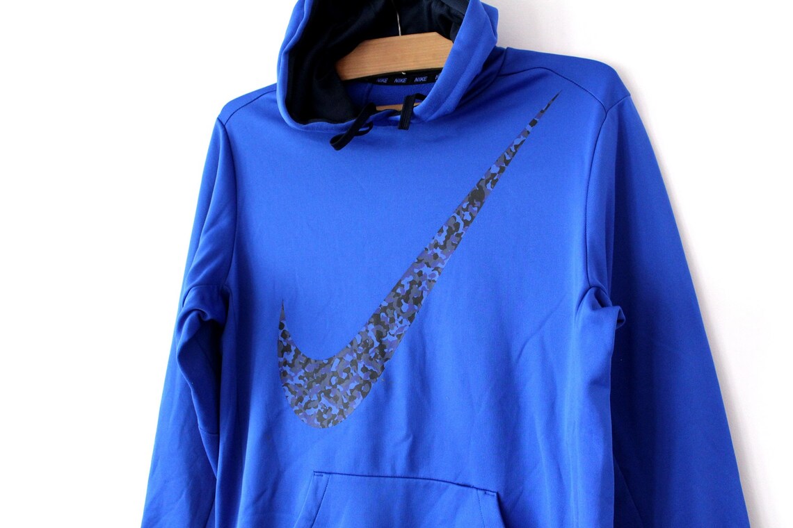 dark blue vintage nike sweatshirt