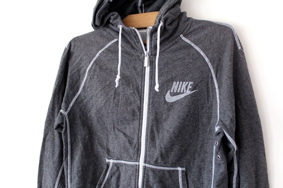 nike running sweater