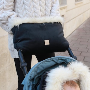 Woll Handmuff mit Fell (Handwärmer)- Schafwolle - schwarz, Winter Kinderwagenzubehör, Kinderwagenhandschuhe, Kinderwagenhandschuhe - 6 Drucke