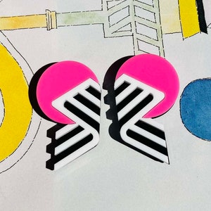 Acrylic Geometric Graphic Design Stud Earrings // Accessory // Statement Piece // Architectural // Abstract // Artsy // Ribbon // Futuristic