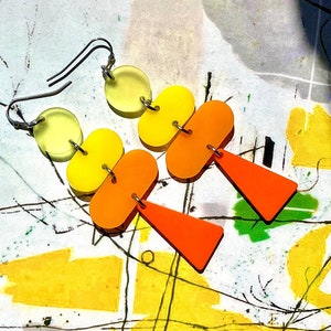 Acrylic Geometric Horizontal Slots Earrings // Artsy // Ellipse // Statement Piece // Yellows // Ombre // Bold // Modern // Retro
