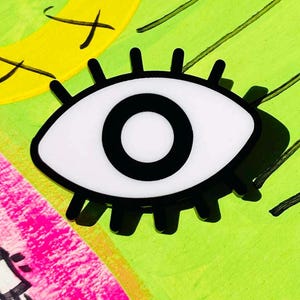 Broche oeil en acrylique // Protectrice // Mauvais œil // Accessoire // Pièce tendance // Cadeau // Énergie // Troisième œil