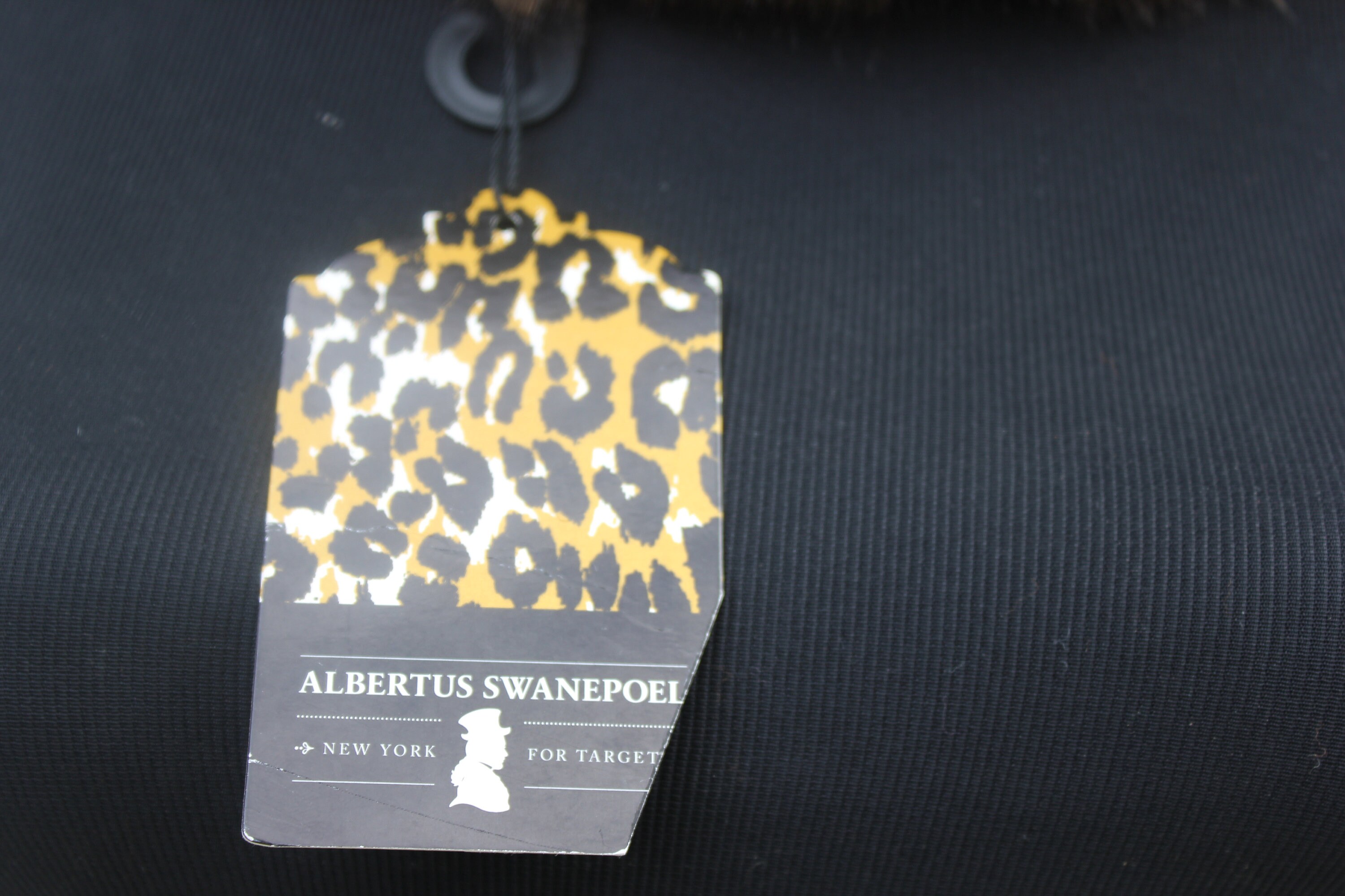 Fake fur hat. Albertus swanepoel. Faux fur hat 1960s Faux Fur Bubble Hat: Albertus Swanepoel Designer Toque  main image 2
