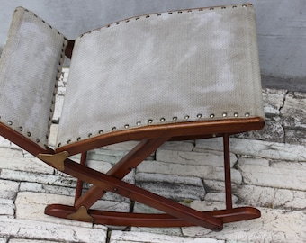Mid Century Swinging Foot Stool, Folding, Portable Furniture, Vintage Home Decor 70s, Gifts for Dad, for Grandpa or for Uncle