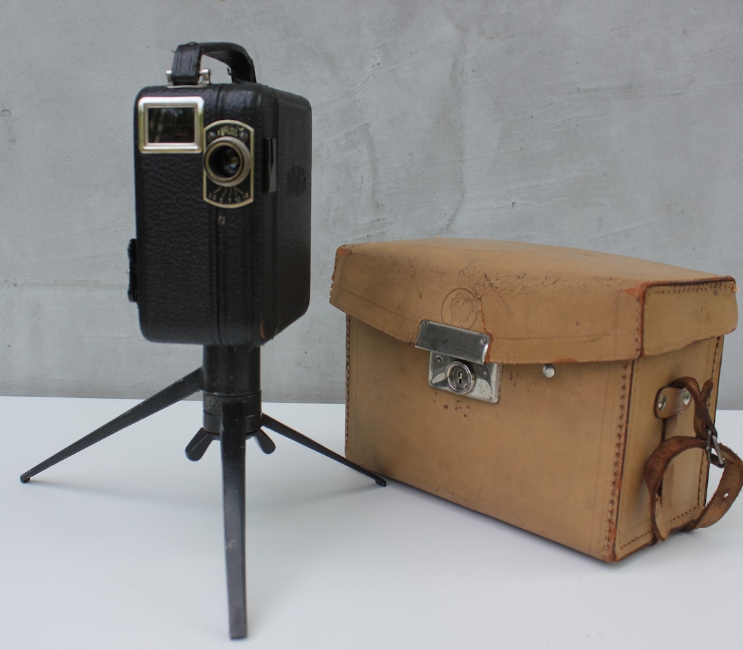 動品 パテーベビー フランス製パテ社 1920年代 フランス製 9.5mmカメラ 動品 パテーベビー フランス製パテ社 1920年代 フランス製 9.5mm