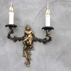 Appliques murales vintage en laiton, suspension de style baroque, suspension métallique traditionnelle, éclairage élégant du côté de la chambre à coucher