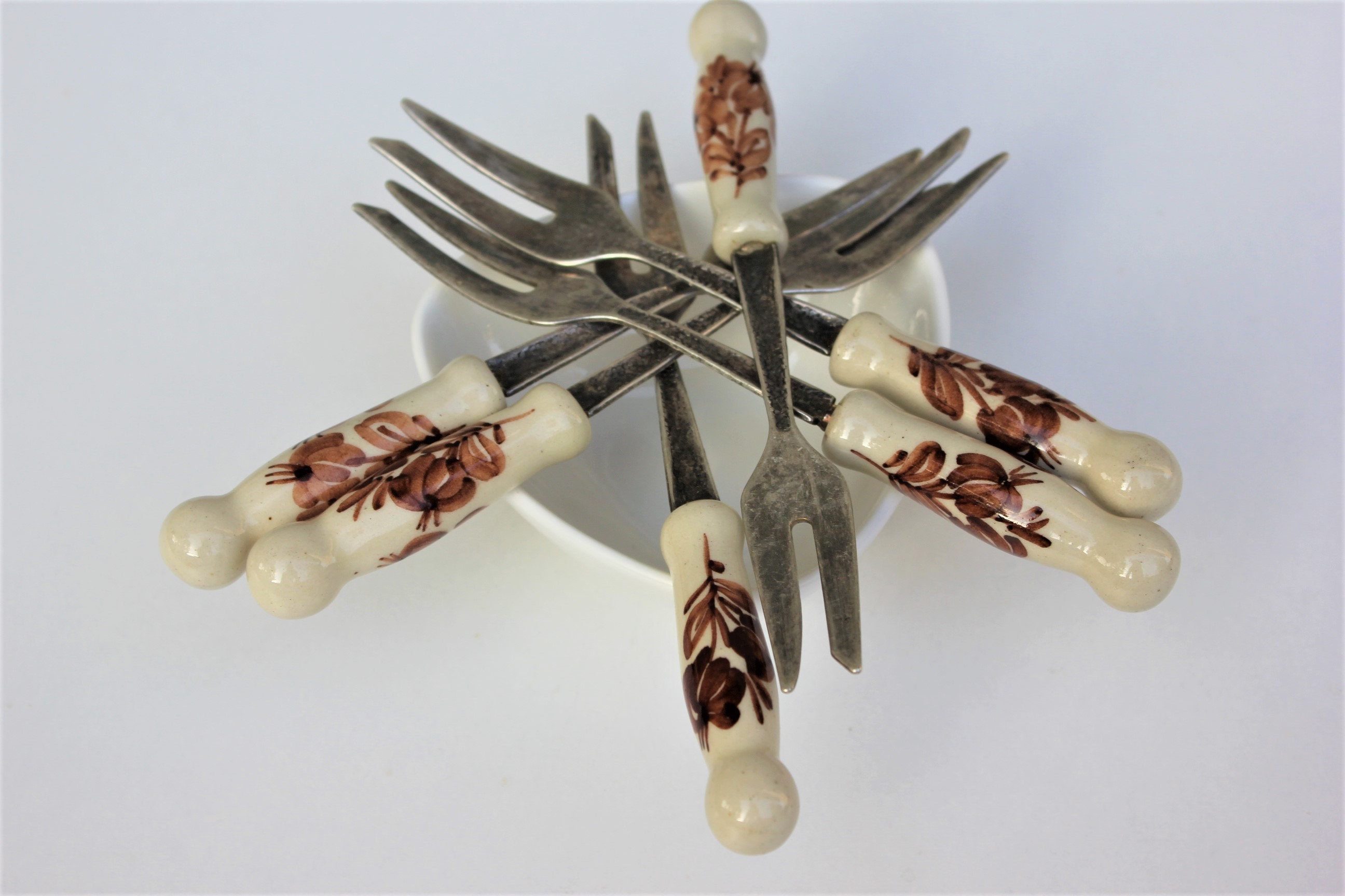 6 Vintage Cake Forks Stainless Steel Porcelain Silver Colored Etsy