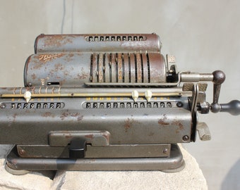 Rare 30s Calculator Thales Patent Made in Germany Antique Portable Working Pin-wheel Mechanical calculator
