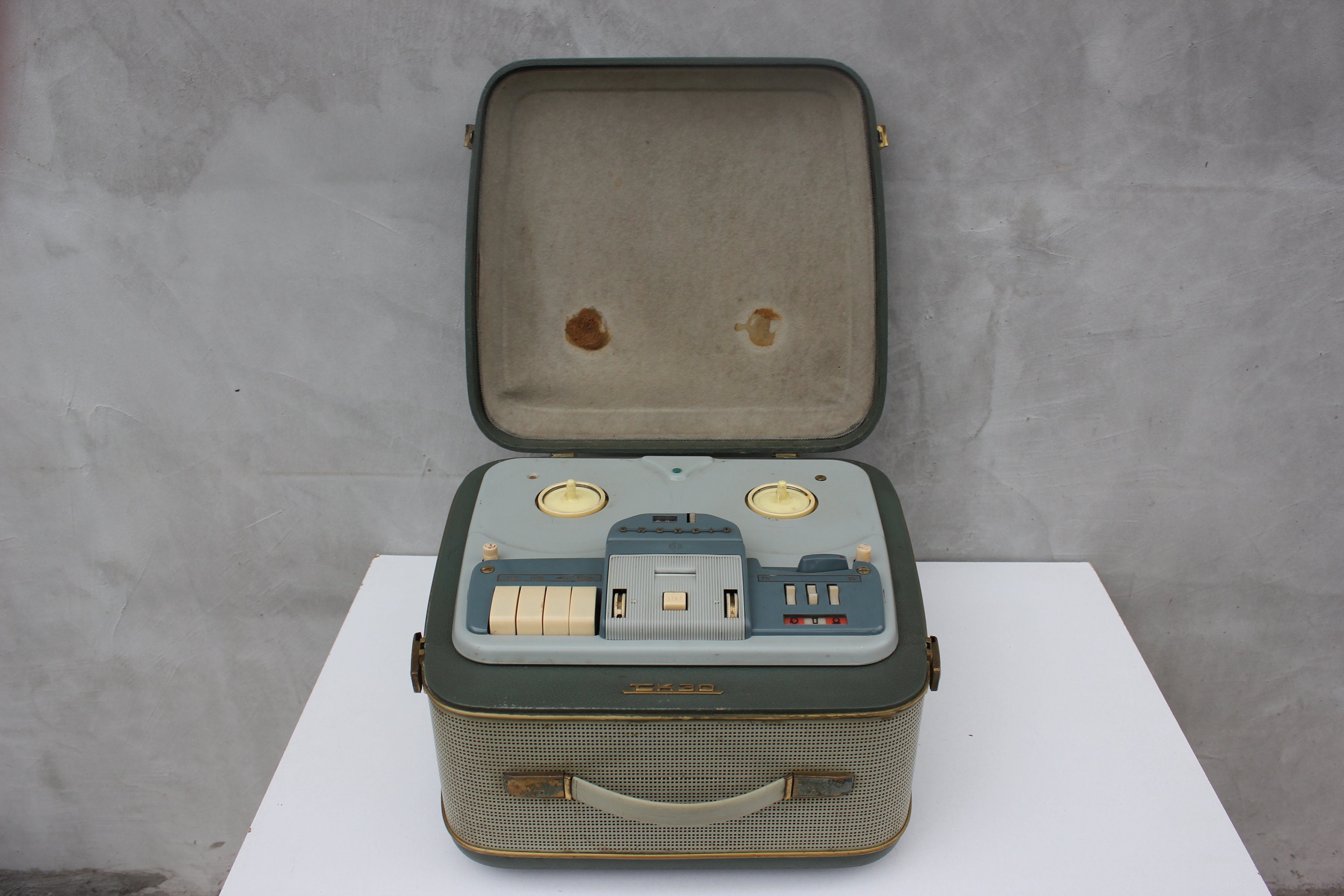 Vintage Grundig TK30 Reel-to-reel Tape Recorder, 60s Audio Equipment,  German Engineering 