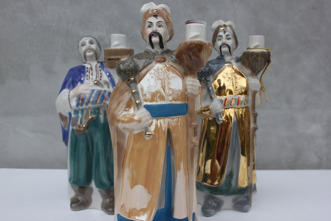 Porcelain Bottles Decanters Three Men Heroes Figurine Ukrainian Vodka