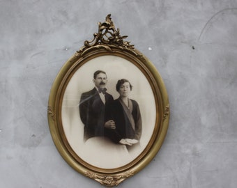 Antique Oval Frame Wood and Gilded Plaster Frame 1900's Large Family Portrait, Framed Black and White Photo for Wall Hanging