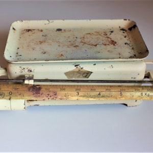 Vintage household scales Mechanical Kitchen Scales Socialistic Kitchen Scales 6 kg Retro kitchen decor