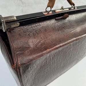 Bolso de piel con relieve vintage, maletín de piel de alta calidad, cartera de piel de vaca organizada para eventos especiales, estuche de piel confiable diseñado para
