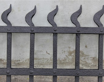 Black Metal Fireplace Grate Panel Salvage Back Yard Decor Hand forged Embellishment
