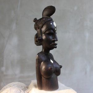 Hand-Carved African Tribal Woman Sculpture Dark Wood Bust Ethnic Figurine Afrocentric Home Decor Vintage African Art Statue