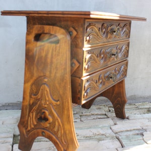 Carved Wood Sewing Cabinet with Hinged Drawers Portable Storage Furniture Cabinet for Haberdashery, Small goods