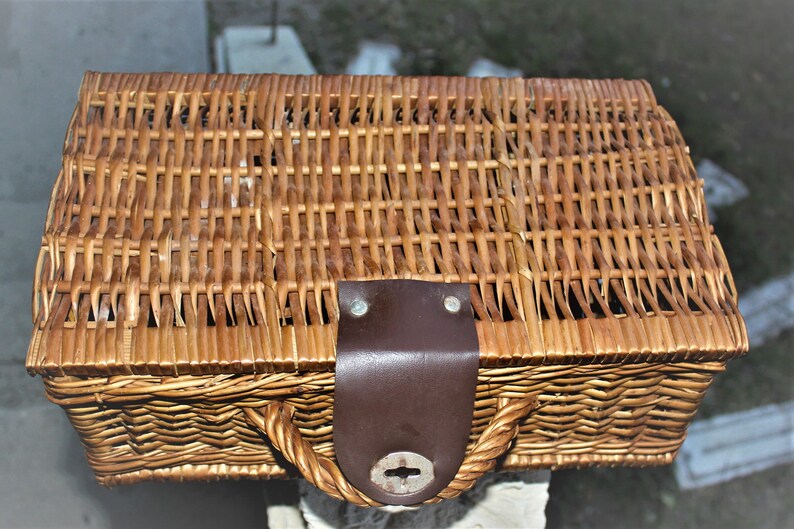 Vintage picnic basket Woven Wicker home basket decorative basket storage basket shopping bag, market bag