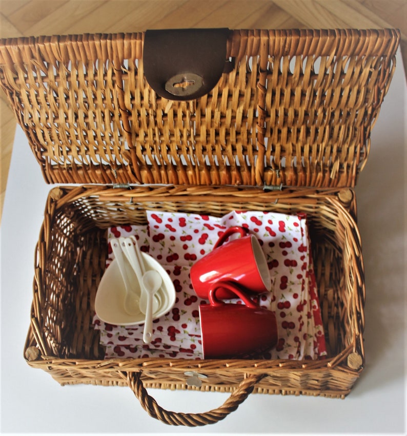 Vintage picnic basket Woven Wicker home basket decorative basket storage basket shopping bag, market bag