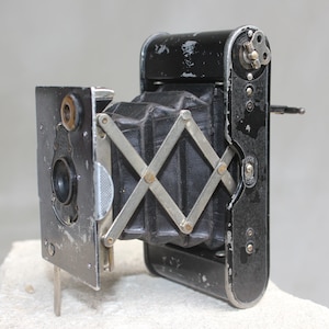 Vintage Kodak Folding Photo Camera 1913 Vest Pocket Collectible Camera