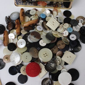 Vintage Tin Box with Large Lot of Buttons Collection of Different sizes and Colors Buttons Sewing Accessories