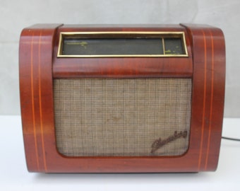 Radio a valvole tedesca d'epoca: radio domestica UKW con cassa in legno