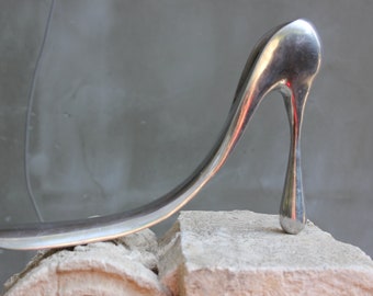 Manolo Blahnik Cast Aluminum Shoe Horn: Iconic Home Decor - Main Image