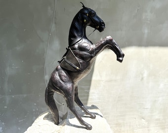 ヴィンテージレザーラップ馬像騎馬像彫刻コレクターギフト西洋装飾