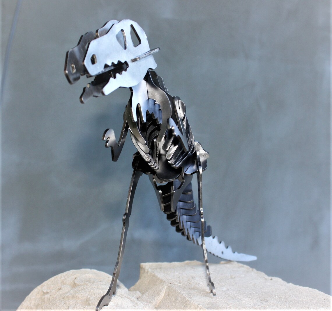 Vintage metal dinosaur statue Dinosaur skeleton T-Rex metal | Etsy