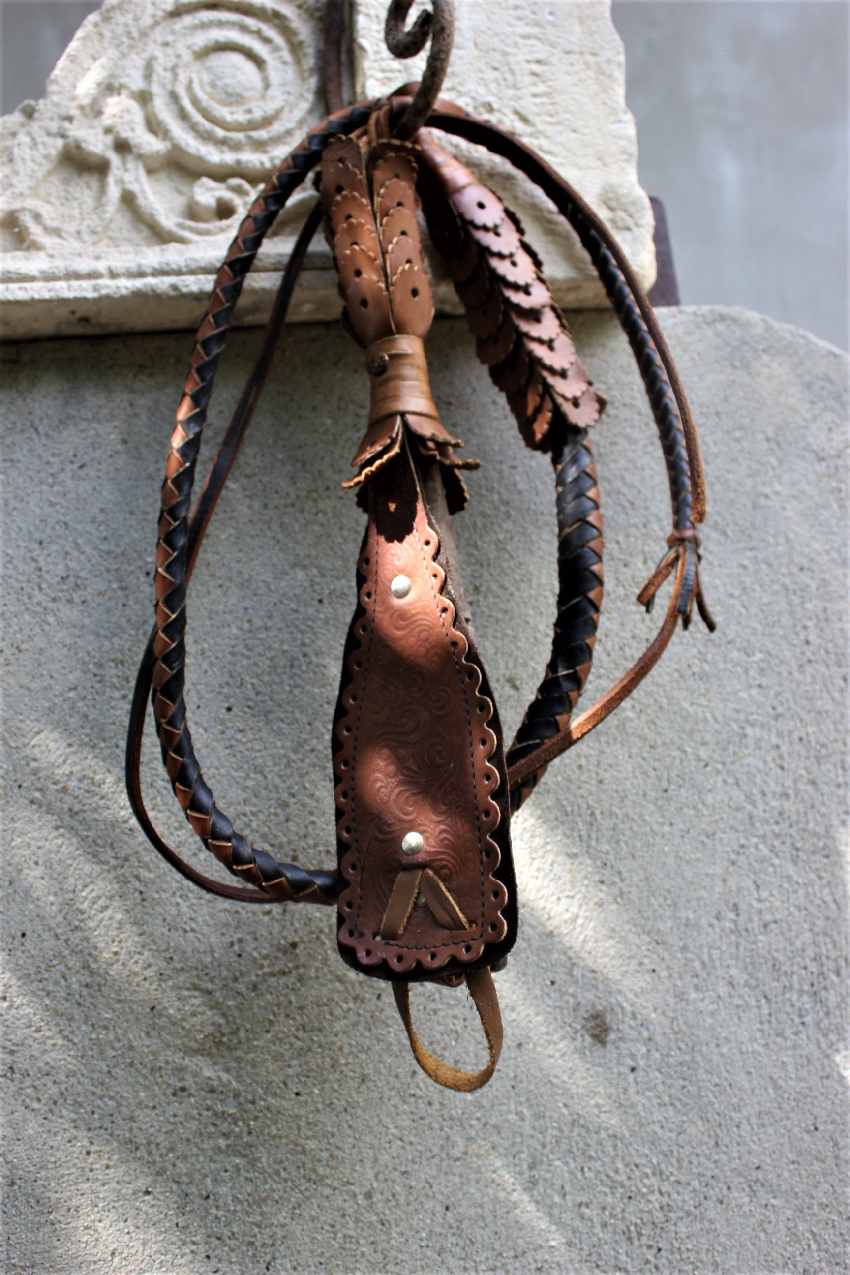 Flotte cuir tressée 130 cm PISTEURS pour fouet de chasse